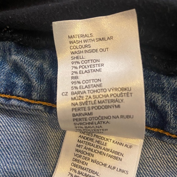 H&M Maternity Cut-off Jean Shorts - Picture 6 of 8